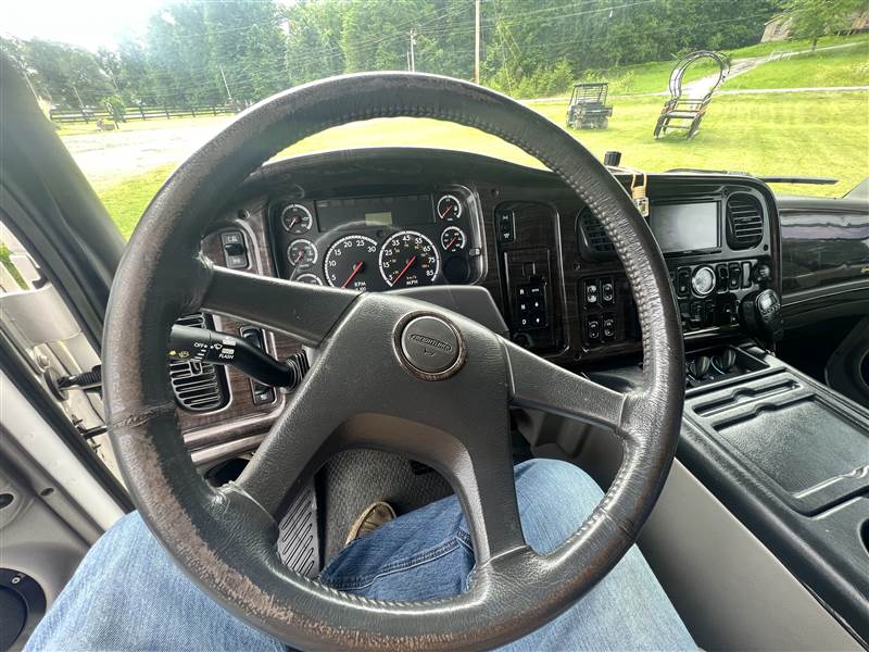 Truck Photo 11