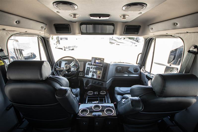 Truck Photo 24