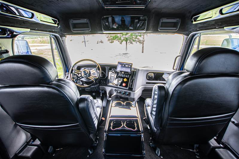 Truck Photo 17