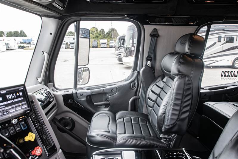 Truck Photo 16