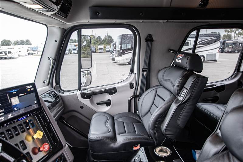 Truck Photo 17