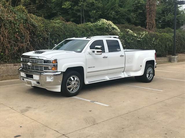 2017
                    chevrolet