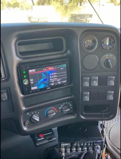 Truck Photo 9