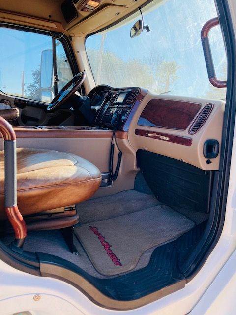 Truck Photo 5