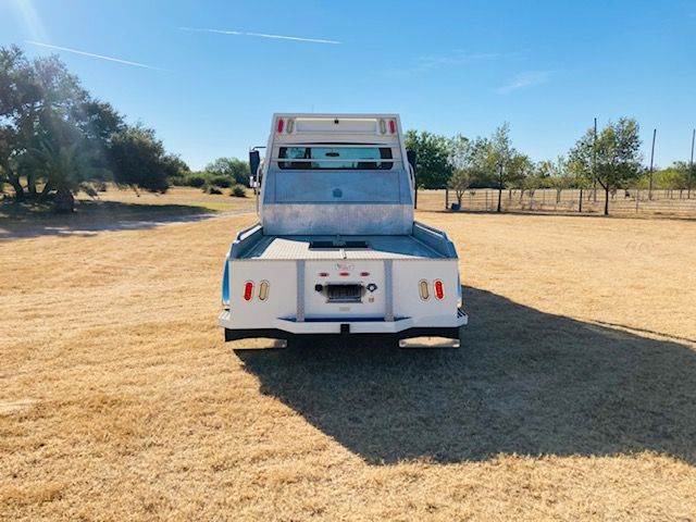 Truck Photo 4