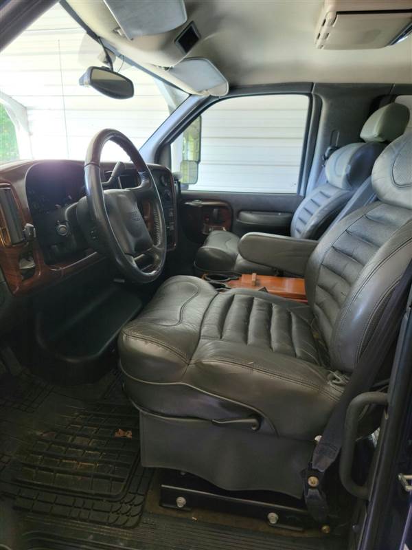 Truck Photo 8