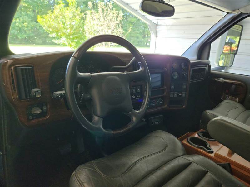 Truck Photo 7