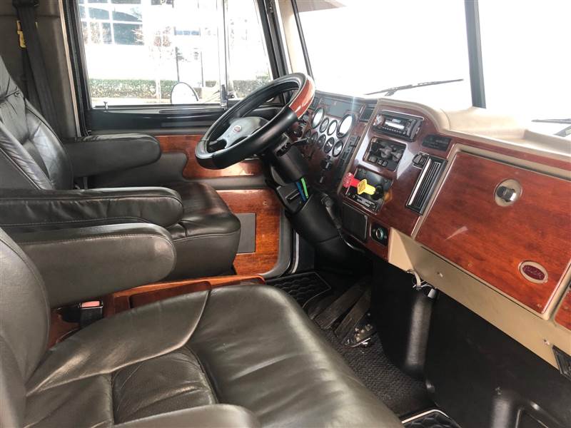 Truck Photo 7