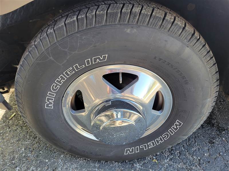 Truck Photo 9