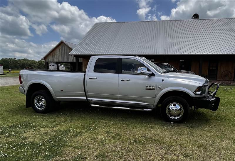 Truck Photo 3
