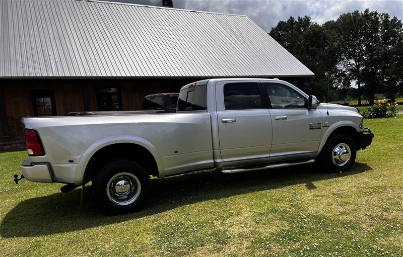 Truck Photo 5