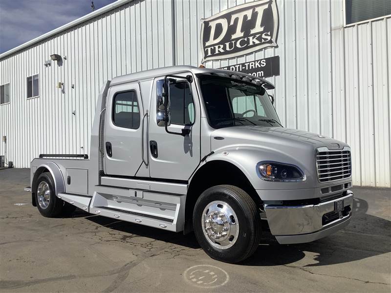 2023 Freightliner SportChassis LH5