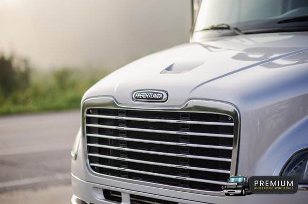 Truck Photo 7