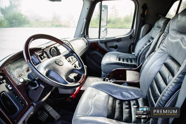 Truck Photo 11