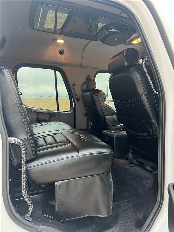 Truck Photo 12