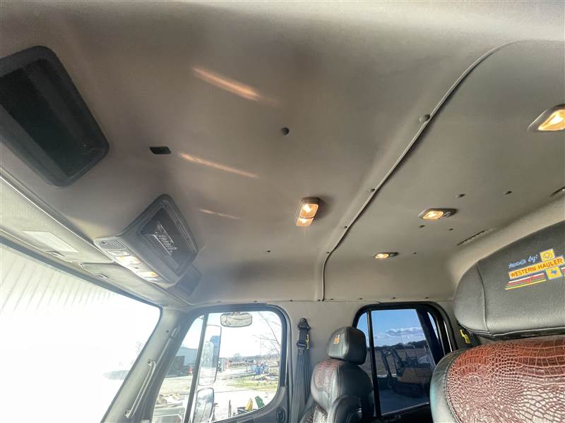 Truck Photo 12