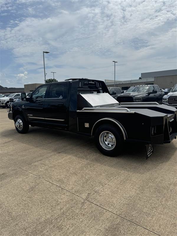 Truck Photo 4