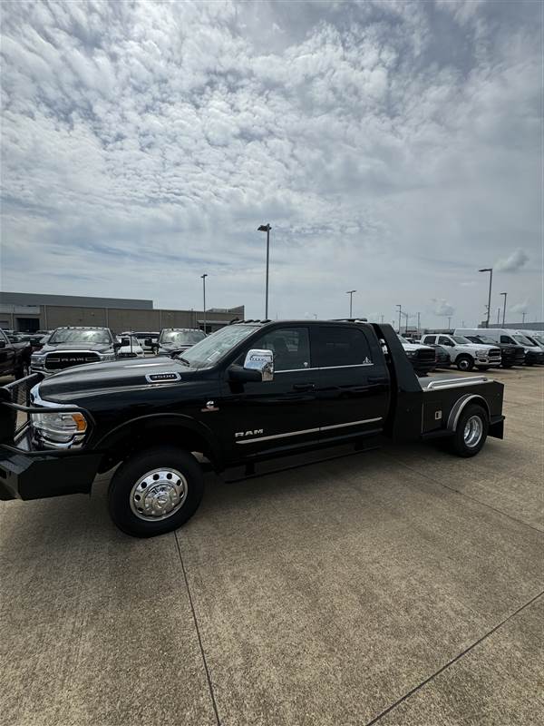 Truck Photo 9