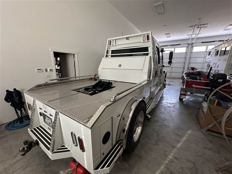 Truck Photo 8