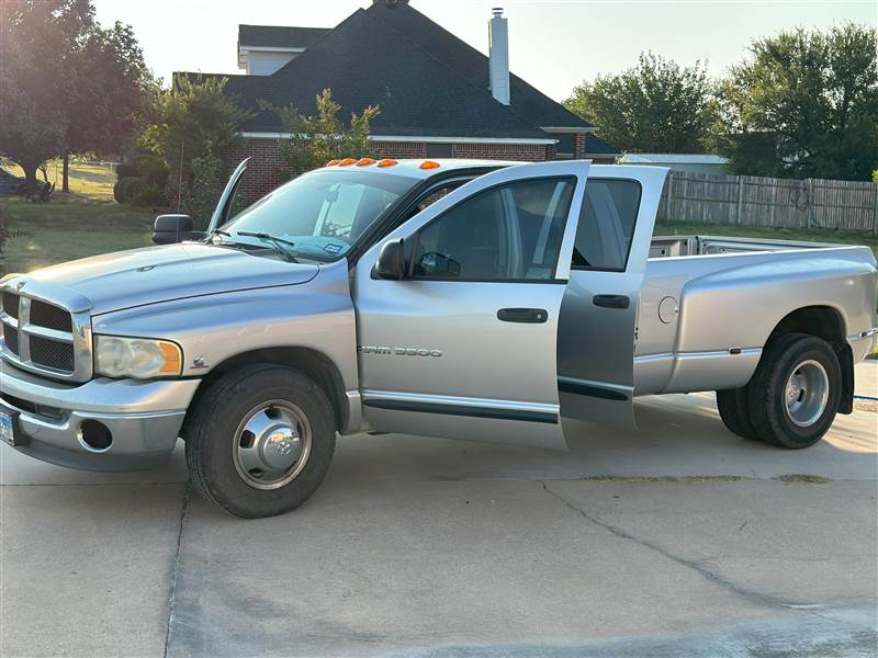 Truck Photo 3