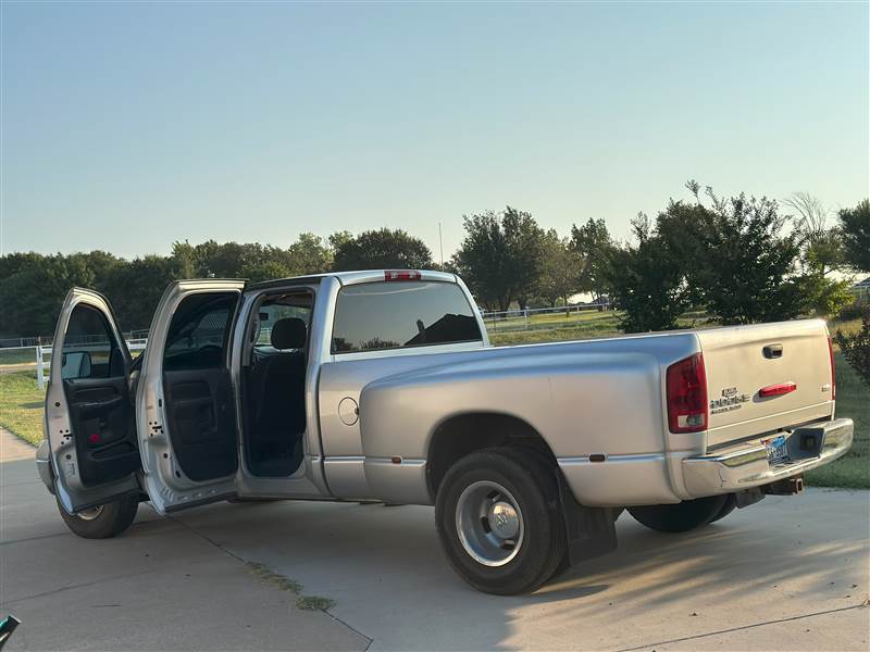 Truck Photo 4