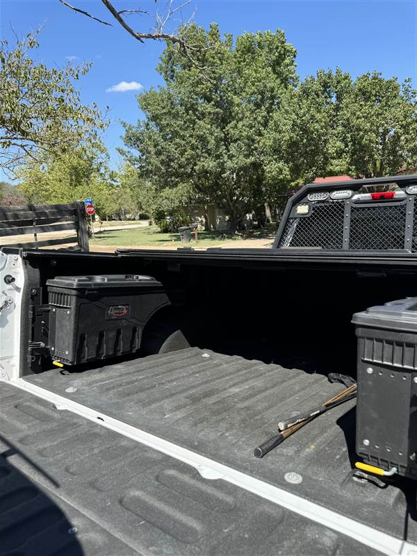 Truck Photo 9