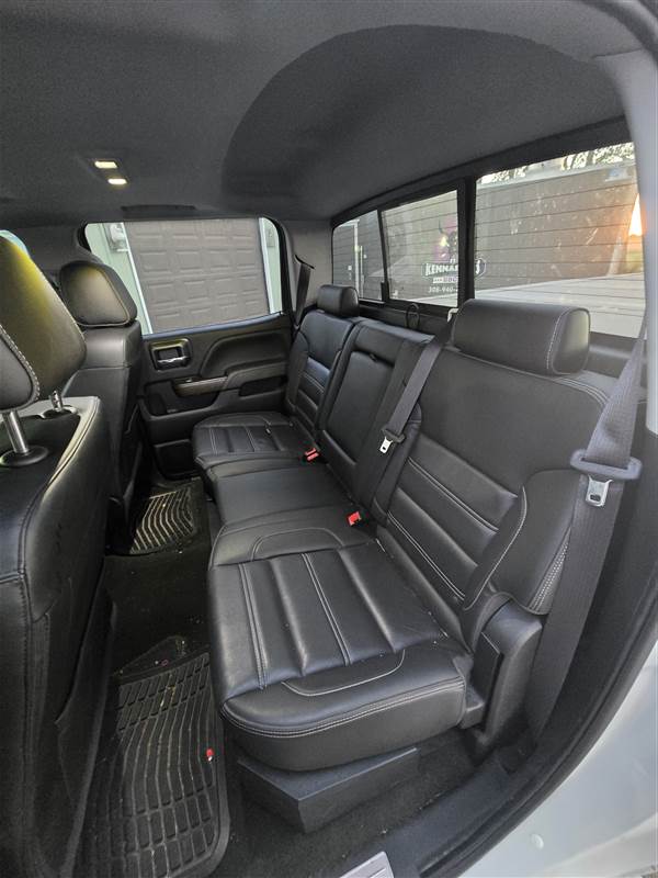 Truck Photo 7