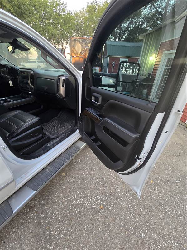 Truck Photo 10