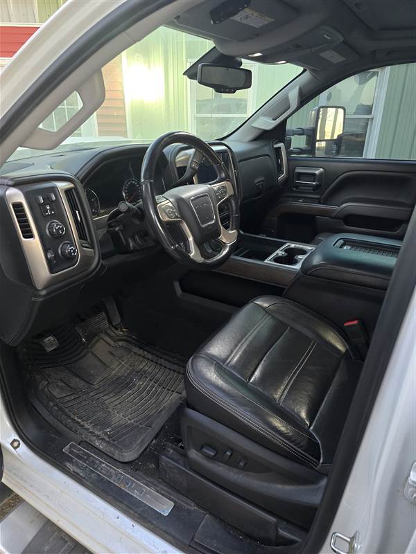 Truck Photo 4