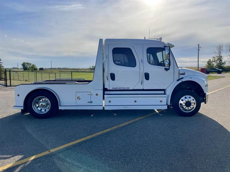 Truck Photo 4