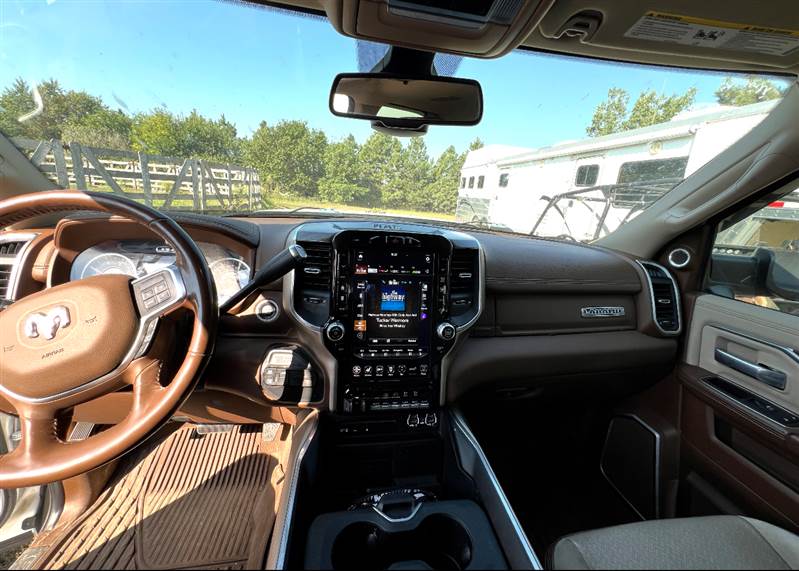 Truck Photo 8