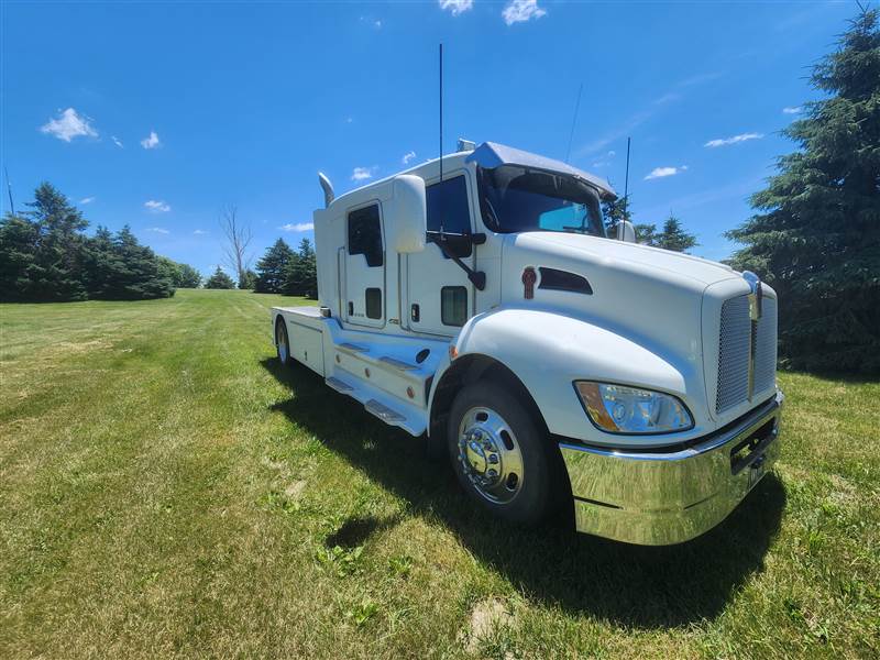 Truck Photo 4