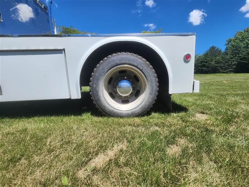 Truck Photo 11