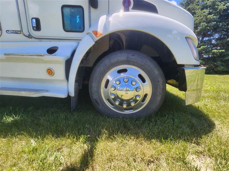 Truck Photo 13