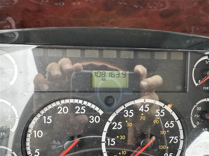 Truck Photo 23