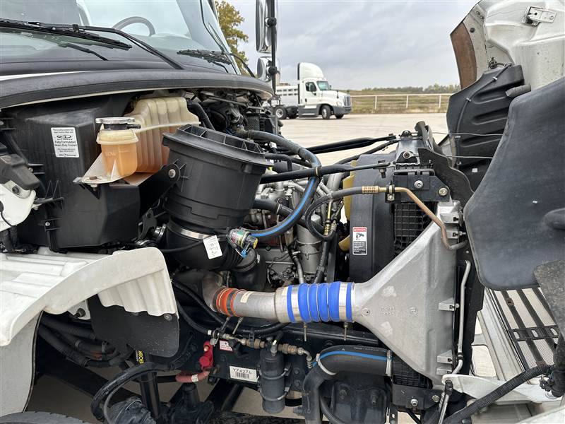Truck Photo 28