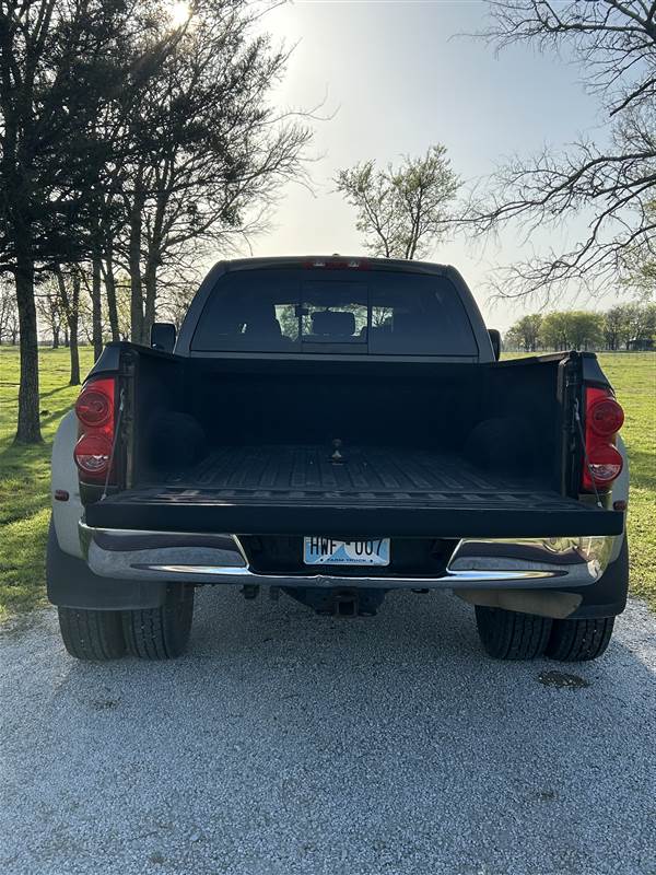 Truck Photo 5