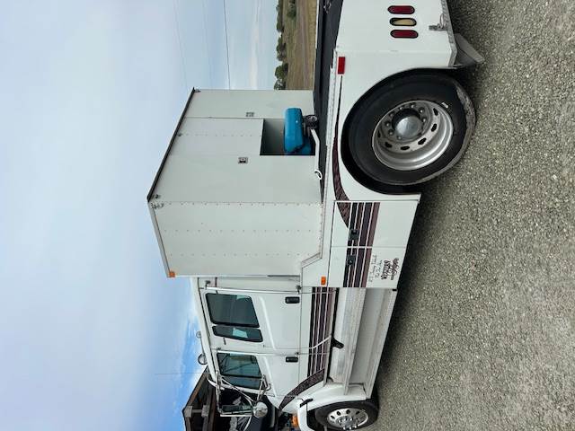 Truck Photo 5