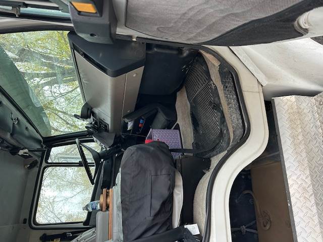 Truck Photo 7