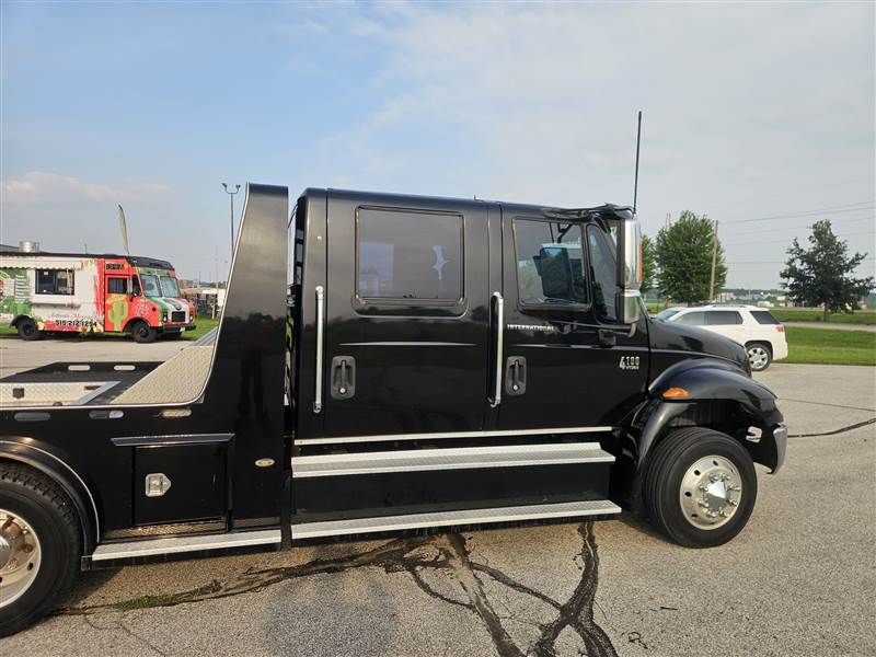 Truck Photo 4