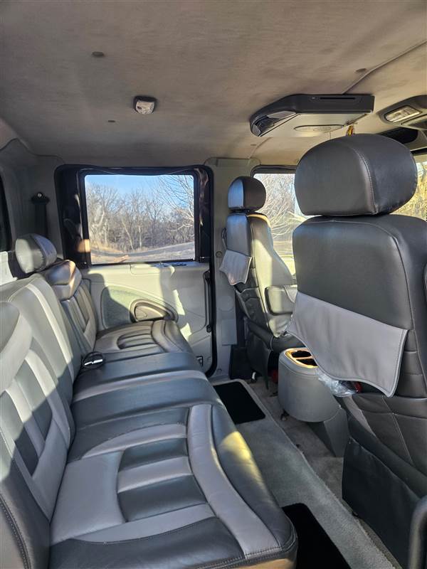 Truck Photo 9