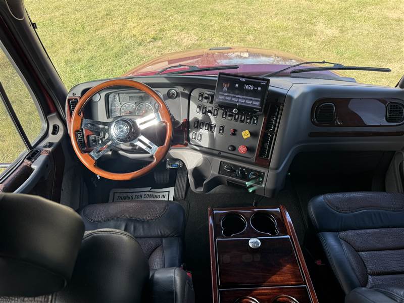 Truck Photo 8