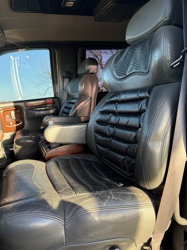 Truck Photo 7