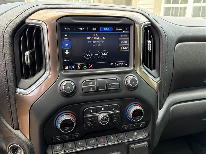 Truck Photo 16