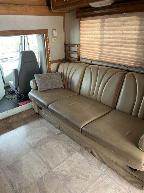 Truck Photo 9