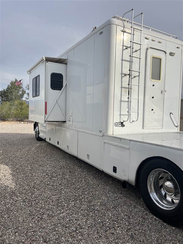 Truck Photo 5