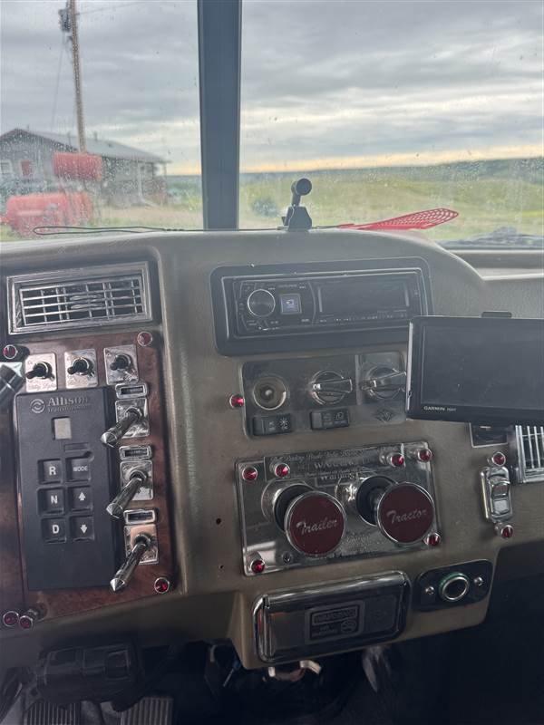 Truck Photo 6