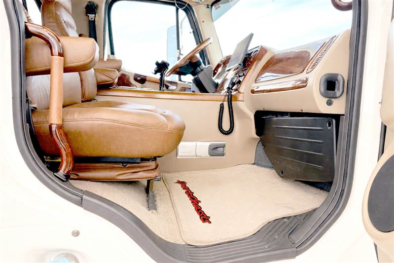 Truck Photo 6