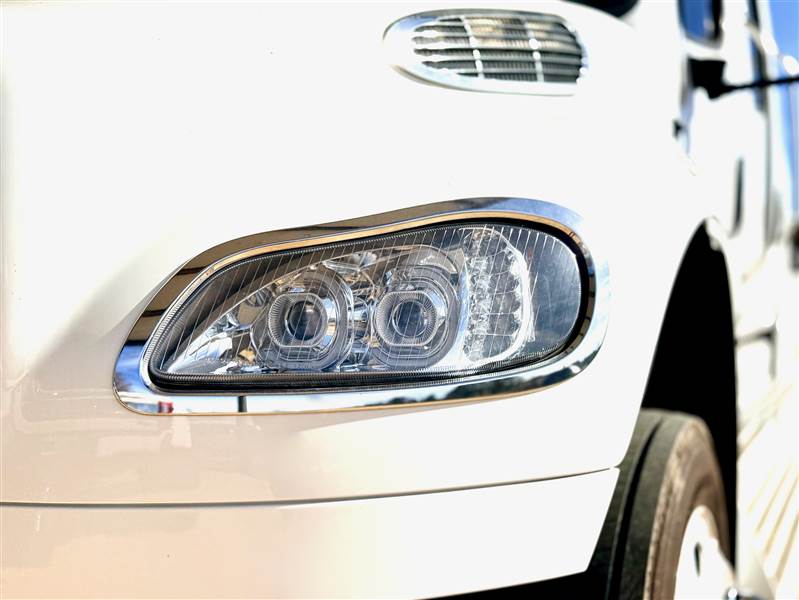 Truck Photo 14