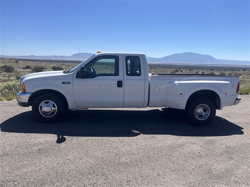 Truck Photo 4